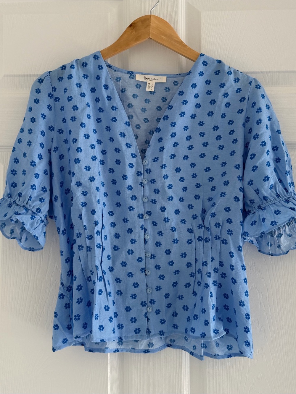 Madewell Light Blue Floral Button-Down V-Neck Blouse